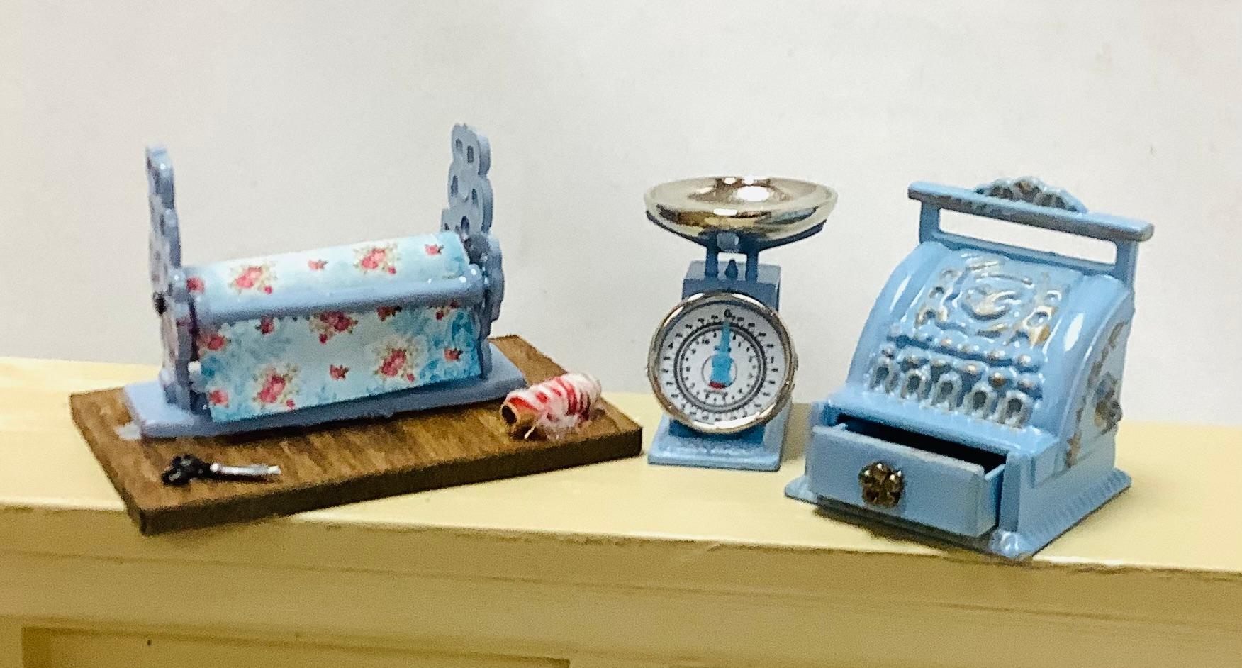 Country Store Cash Register, Blue